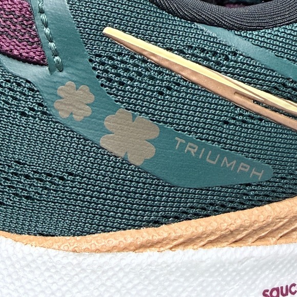 Saucony Triumph 20 Shamrock Womens Size 11 Running Shoes Sneakers Green - Picture 10 of 11